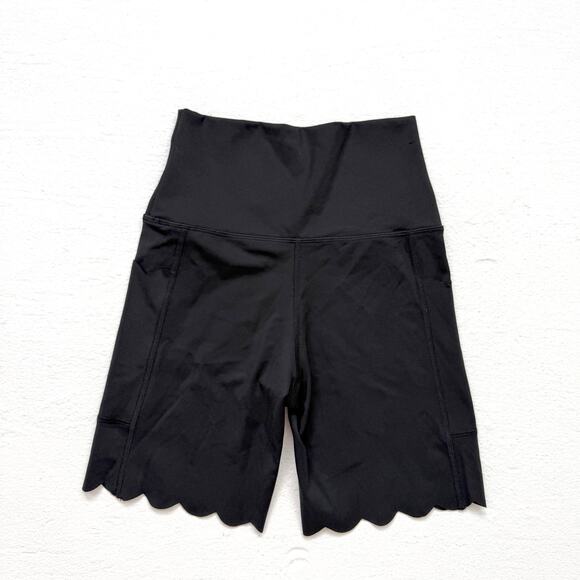 Offline By Aerie Goals Hi-Rise Bike Shorts Scalloped Hem, Size Small - Picture 6 of 6